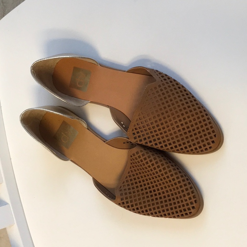 dv Dolce Vita slip on shoes, tan with gold at heel, size 8